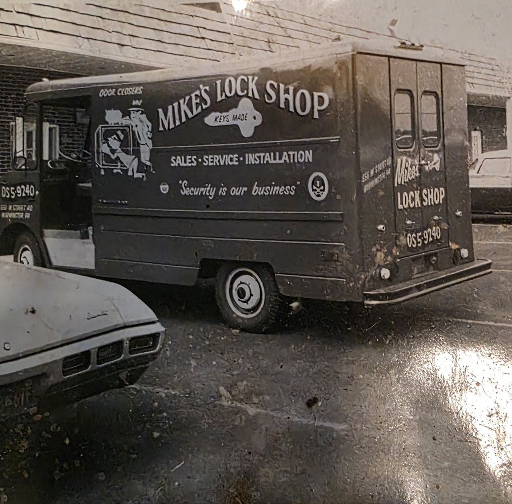 mikes lock shop 3