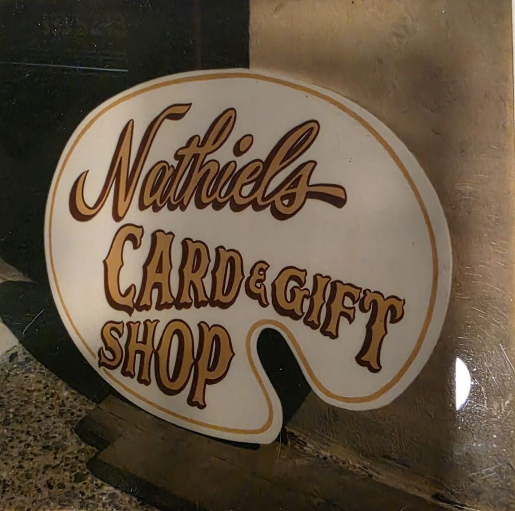 nathis card shop