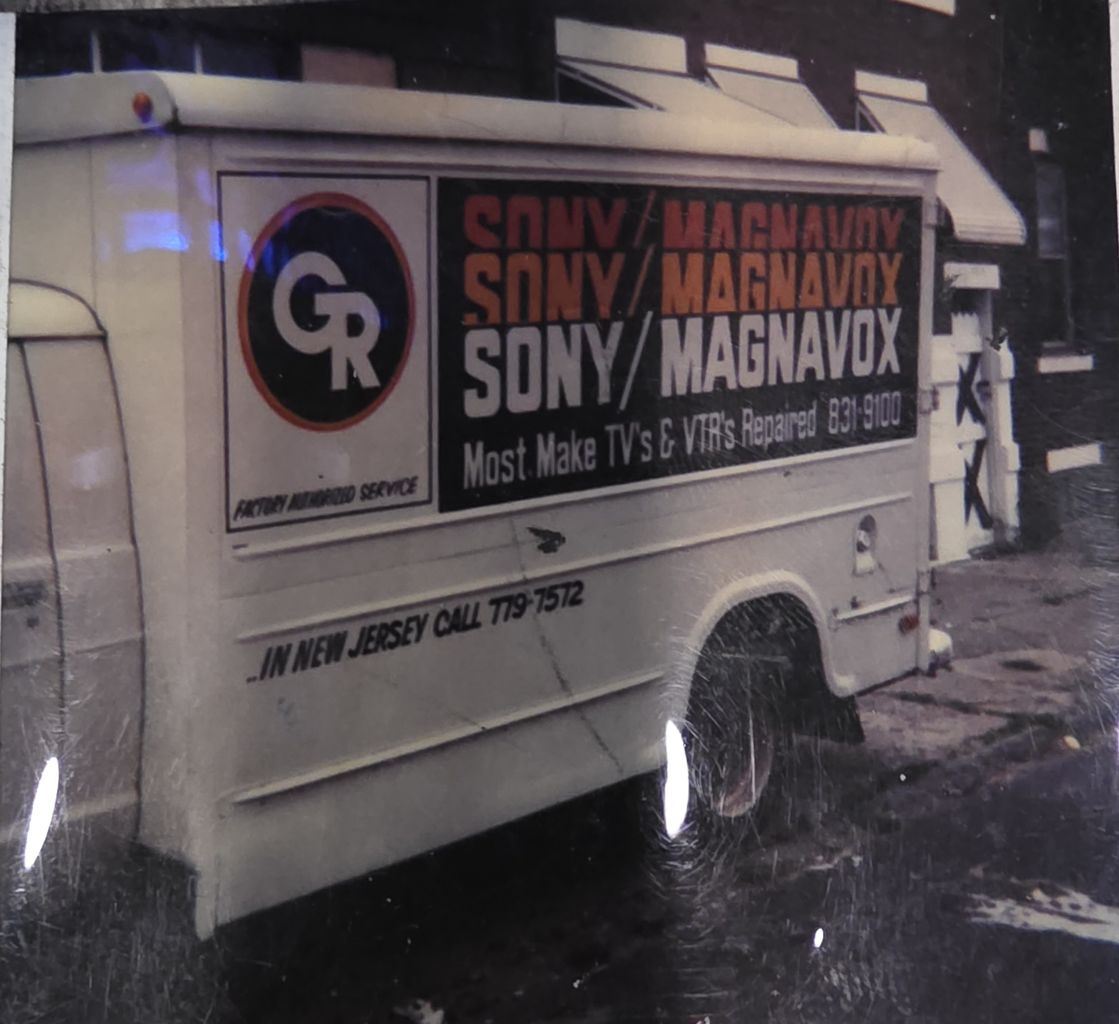 sony magnavox vehicle