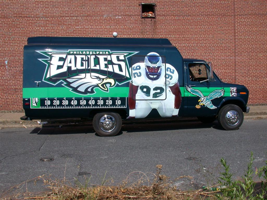 Philadelphia Eagles Box Van Right Side